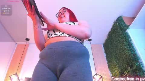 velvetscarlett online show from 04.17.26