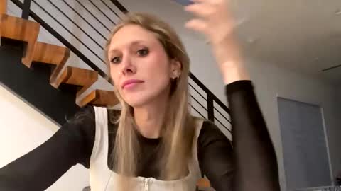 VelvetTGirl online show from 01.09.26