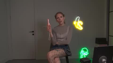 VelvetTGirl online show from 03.10.26