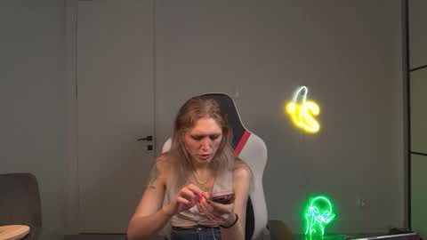 VelvetTGirl online show from 03.25.26