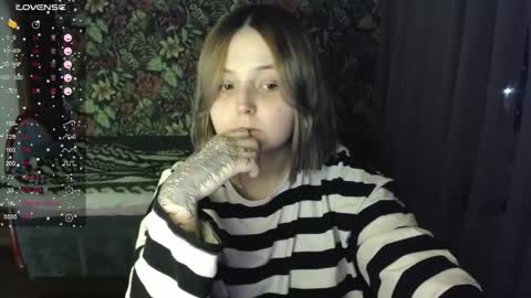 Snapshot of vendymories chatting on 05.15.26 eva 3 online show from 05.15.26