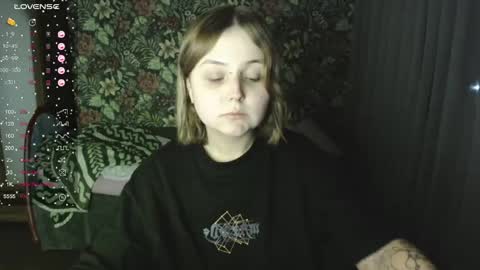 Snapshot of vendymories chatting on 05.21.26 eva 3 online show from 05.21.26