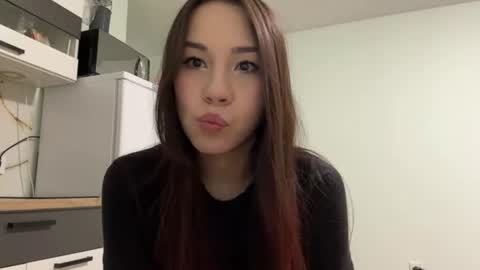 Snapshot of venessasatterwhite chatting on 06.25.26 Milla online show from 06.25.26
