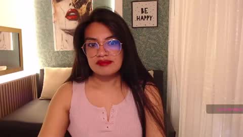 Vennuss   mirrd online show from 04.24.26