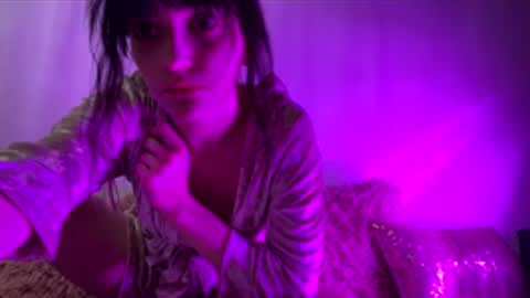 Snapshot of venom_goddess chatting on 11.27.25 venom_goddess online show from 11.27.25