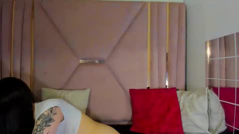 Snapshot of venurmorgan chatting on 09.19.25 venurmorgan online show from 09.19.25