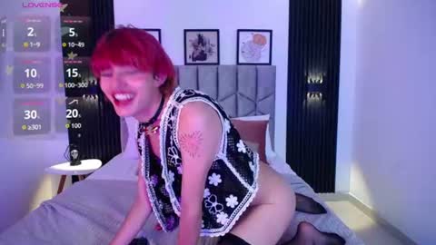 Snapshot of venus_999_ chatting on 06.13.26 venus_999_ online show from 06.13.26