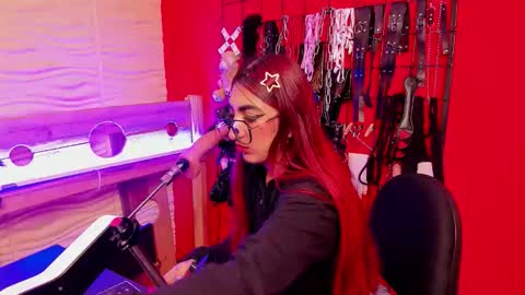 Snapshot of venus_bms_ chatting on 02.25.26 VENUS online show from 02.25.26