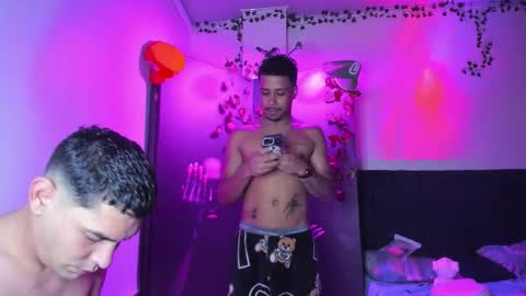 venus_boy2 online show from 11.22.25