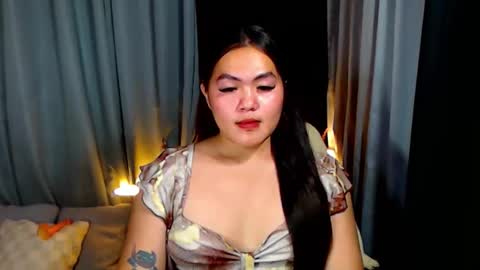 Snapshot of venus_colly chatting on 04.11.26 I am Colly Your mystery girl online show from 04.11.26