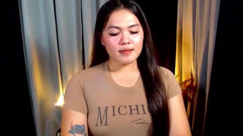 Snapshot of venus_colly chatting on 04.29.26 I am Colly Your mystery girl online show from 04.29.26