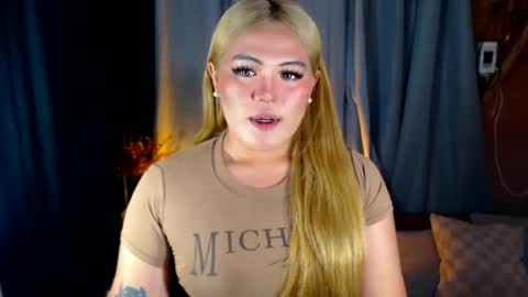 I am Colly Your mystery girl online show from 06.19.26