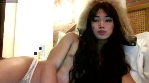 Snapshot of venus_cum18 chatting on 04.04.26 VenusDelicious online show from 04.04.26