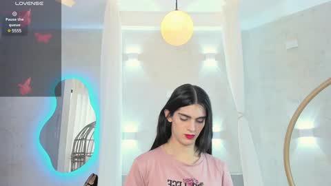 VENUS online show from 02.06.25