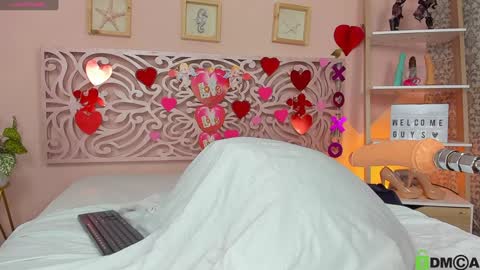 Snapshot of venus_kim_ chatting on 02.04.25 .. online show from 02.04.25
