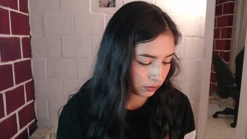 Snapshot of venus_megan chatting on 02.22.25 emily independent account  MY conextion 1100 GTM  to  17hr GTM online show from 02.22.25