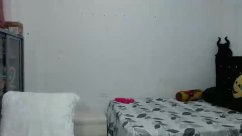 Snapshot of venus_menoza chatting on 12.27.24 venus_menoza online show from 12.27.24