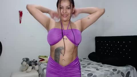 Snapshot of venus_menoza chatting on 02.13.25 venus_menoza online show from 02.13.25