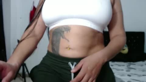 Snapshot of venus_menoza chatting on 11.11.25 venus_menoza online show from 11.11.25