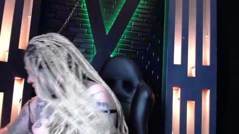 Snapshot of venus_rock chatting on 04.30.26 Venus Ink online show from 04.30.26