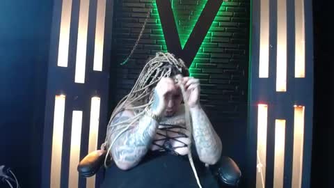 Snapshot of venus_rock chatting on 05.01.26 Venus Ink online show from 05.01.26
