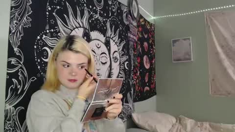 Miss Venus online show from 09.30.25