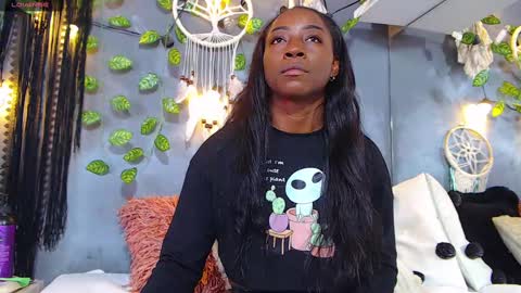 Snapshot of venusbsq chatting on 02.28.25 Venus online show from 02.28.25