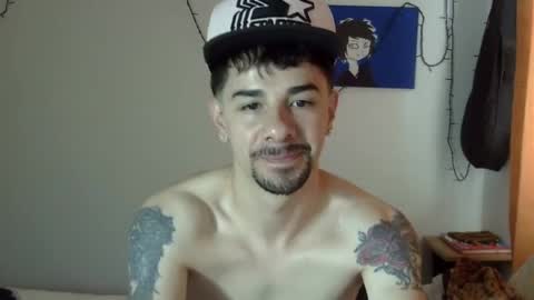 Snapshot of venusfranco_94 chatting on 12.22.24 venusfranco 94 online show from 12.22.24