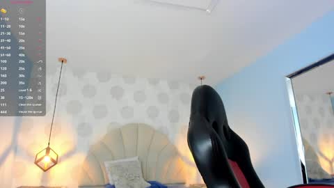 Snapshot of venusgreys1 chatting on 05.09.26 VENUS online show from 05.09.26