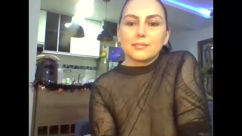 VENUSINA07 online show from 10.17.25