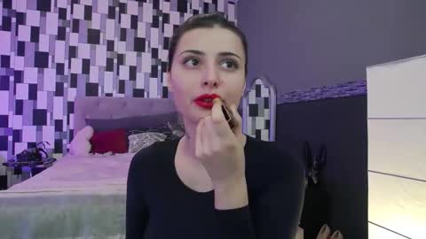 venusinylons online show from 11.14.25