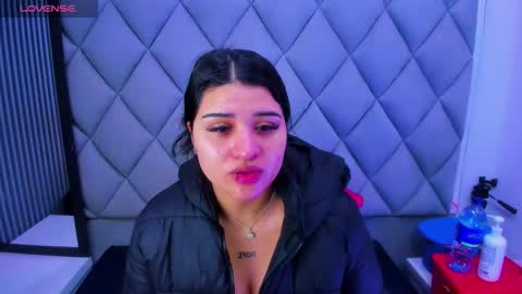 Venusowen  online show from 01.13.26