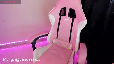 Snapshot of venussx_x chatting on 02.17.25 Venus MY BDAY 29 SEPT online show from 02.17.25