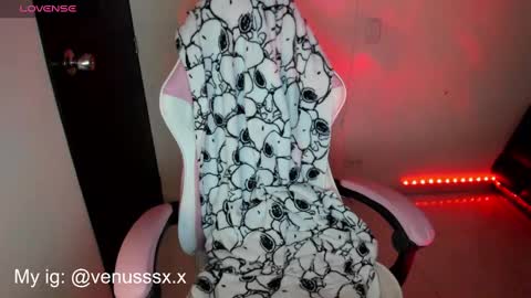 Snapshot of venussx_x chatting on 03.12.25 Venus MY BDAY 29 SEPT online show from 03.12.25