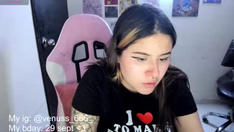 Snapshot of venussx_x chatting on 09.09.25 Venus MY BDAY 29 SEPT online show from 09.09.25