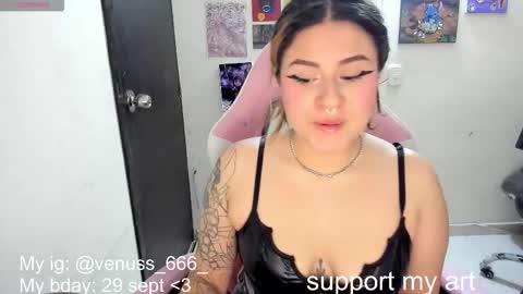 Snapshot of venussx_x chatting on 09.11.25 Venus MY BDAY 29 SEPT online show from 09.11.25