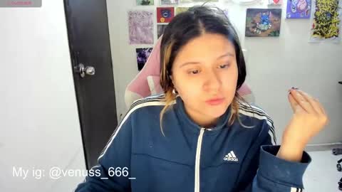 Snapshot of venussx_x chatting on 10.06.25 Venus MY BDAY 29 SEPT online show from 10.06.25