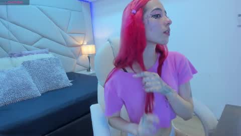 Snapshot of venusxneo chatting on 10.11.25 venusxneo online show from 10.11.25