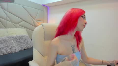 Snapshot of venusxneo chatting on 10.14.25 venusxneo online show from 10.14.25