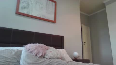 vera1983xx online show from 12.13.24