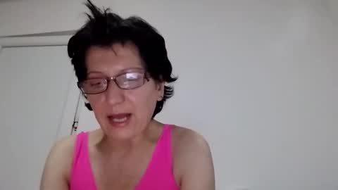 Vera online show from 10.21.25