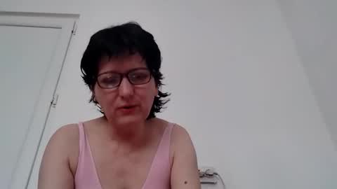 Snapshot of vera_elle chatting on 05.16.26 Vera online show from 05.16.26