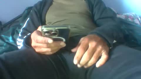 Snapshot of veramanx_x13 chatting on 10.13.25 veramanx_x13 online show from 10.13.25