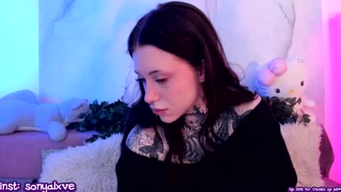 Snapshot of vergill_hella chatting on 02.13.25 Sonya online show from 02.13.25
