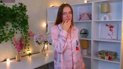 Olivia online show from 09.22.25