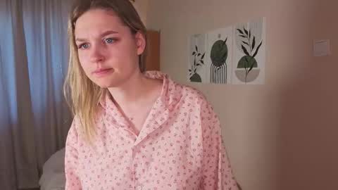 Veronica online show from 09.15.25