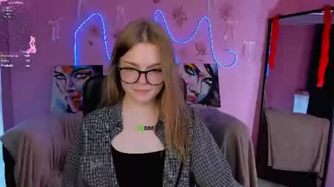 Snapshot of veronica_bubble chatting on 07.03.26 Ronni online show from 07.03.26
