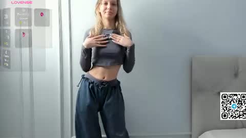 Snapshot of veronica_burns chatting on 07.20.26 Anny online show from 07.20.26