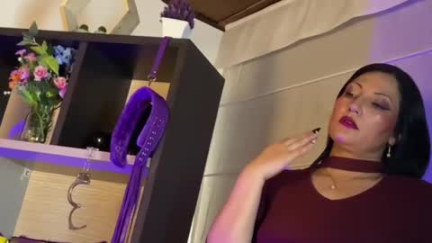 Snapshot of veronica_jacobss1 chatting on 02.27.25 Vero Milf online show from 02.27.25