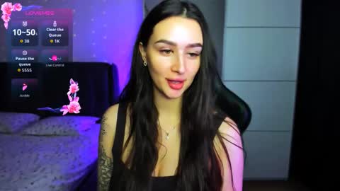 Veronica online show from 12.15.25